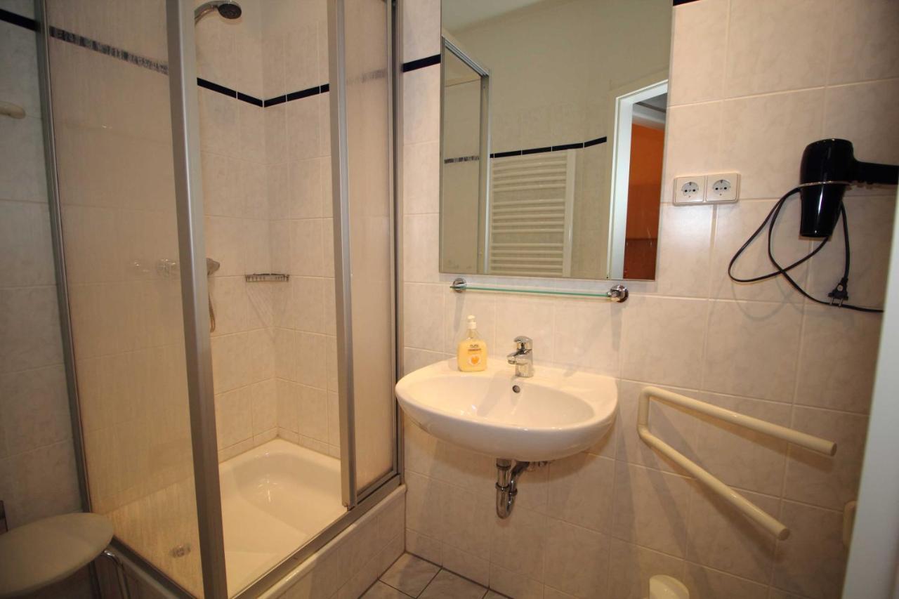 Alter Reichshof App 305 Apartment ซาสนิทซ์ ภายนอก รูปภาพ